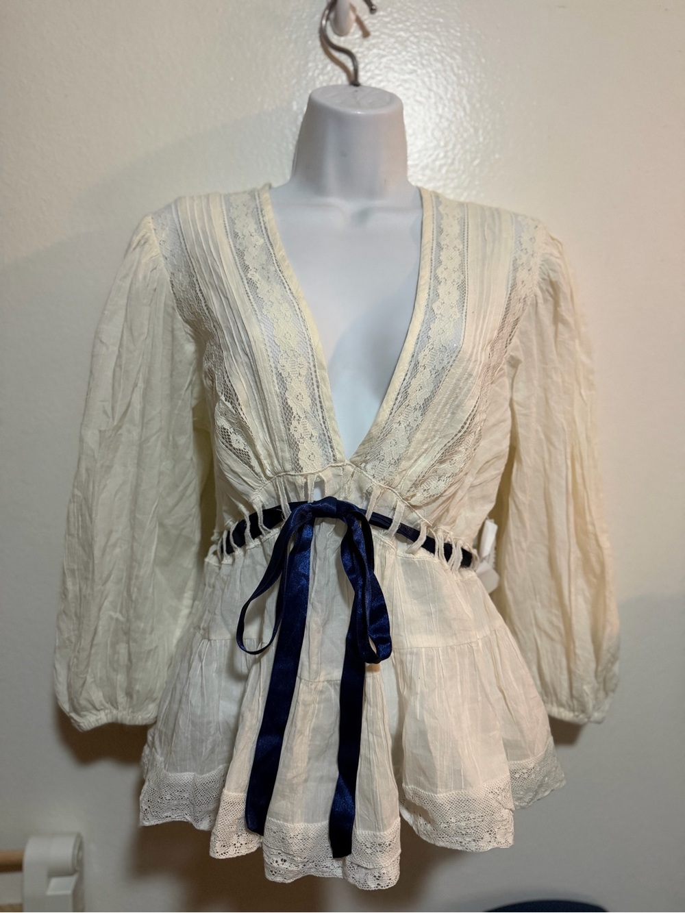Free People Favorite Romance  Ivory Lace Peasant Blouse with Navy Ribbon - Picture 2 of 10